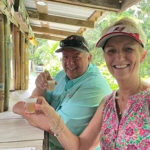 Meet your Posher, Marcia